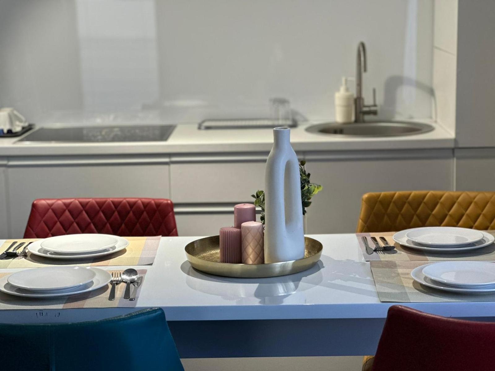 Luxury Glam Apartments & Studios Near Coresi Mall Braşov Eksteriør bilde