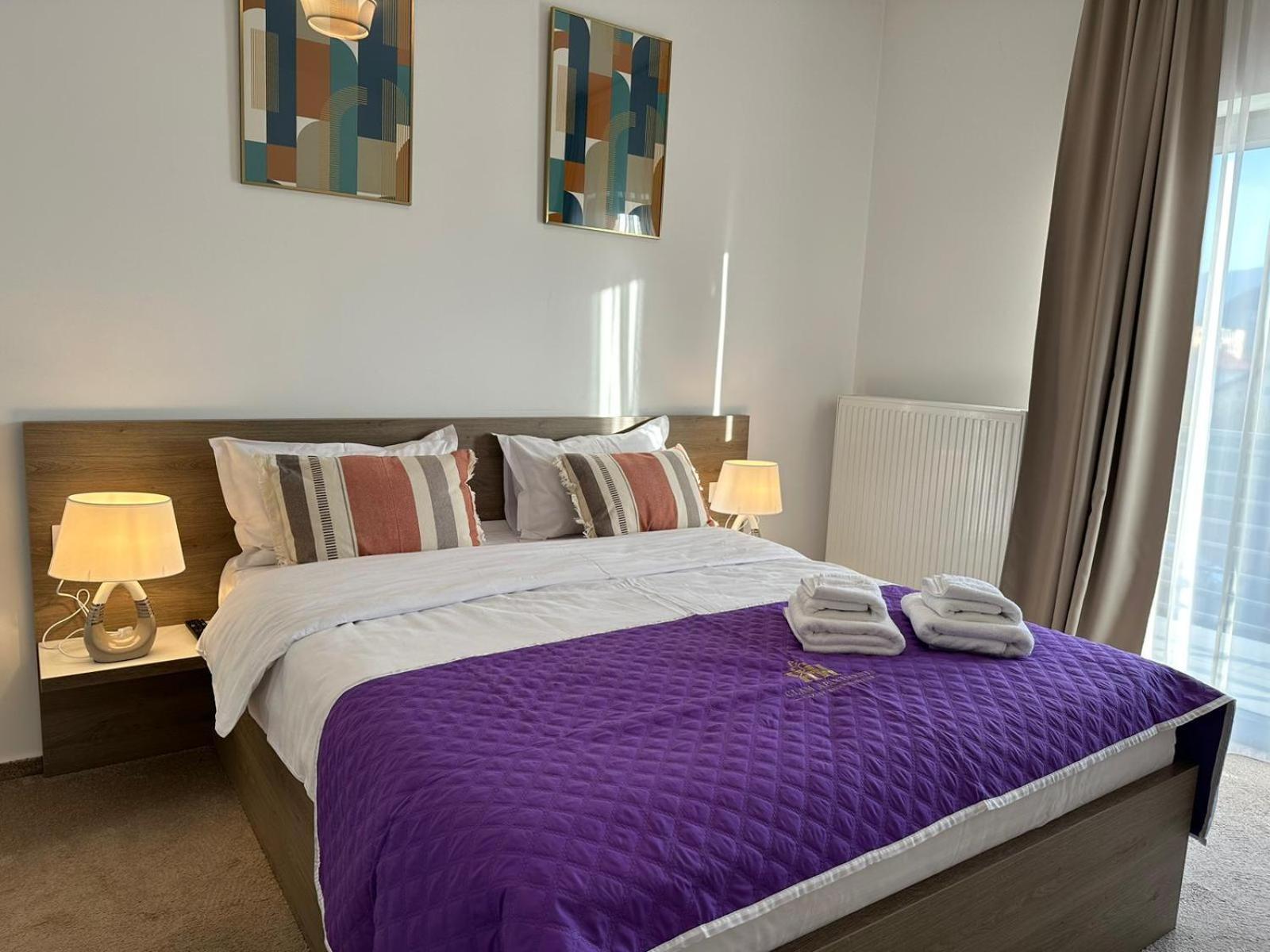 Luxury Glam Apartments & Studios Near Coresi Mall Braşov Eksteriør bilde