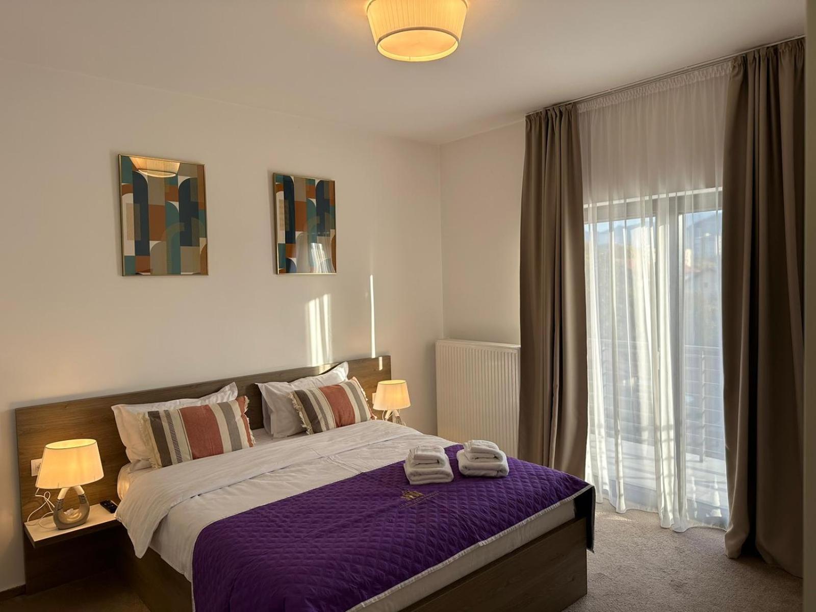 Luxury Glam Apartments & Studios Near Coresi Mall Braşov Eksteriør bilde