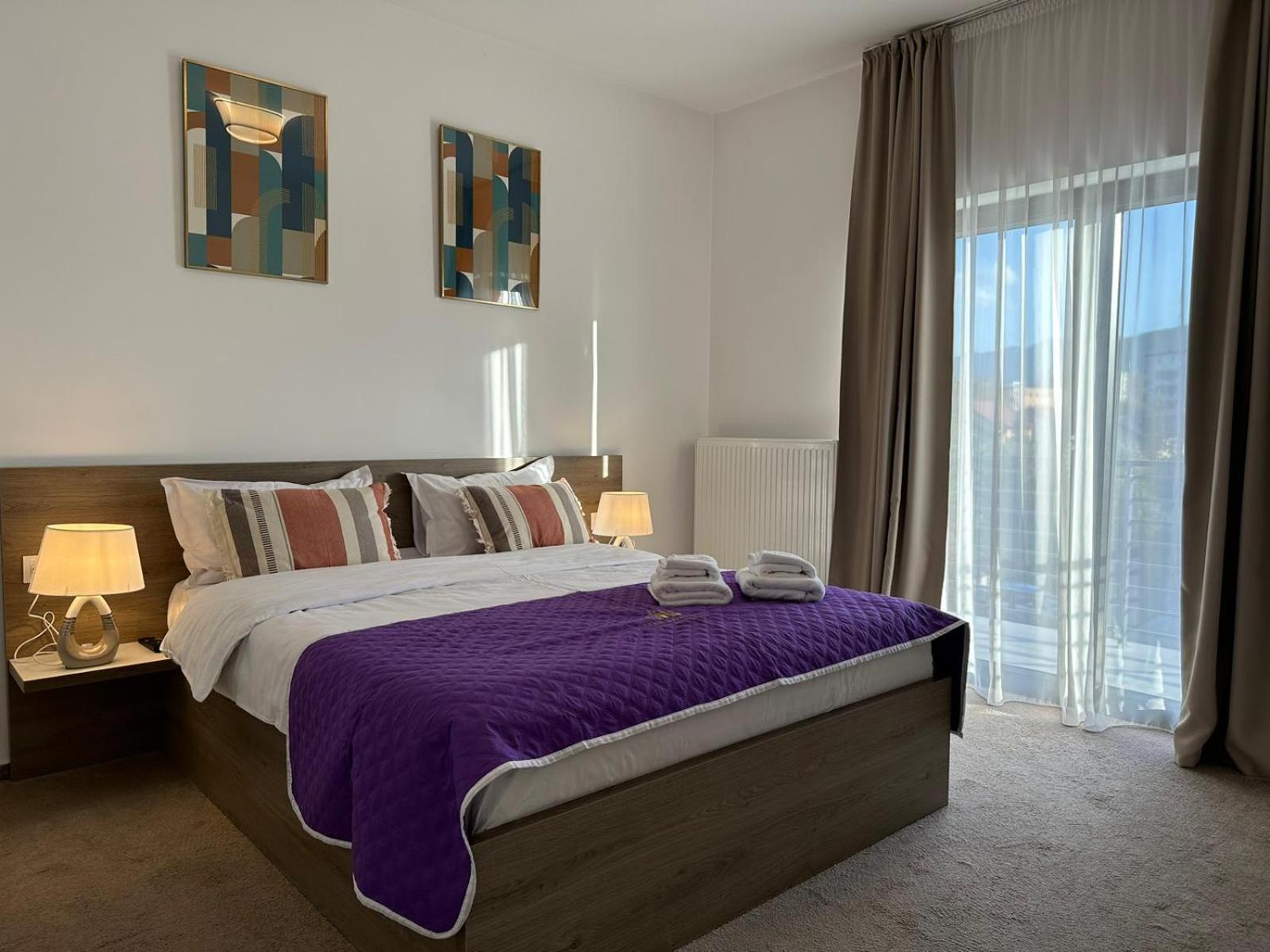 Luxury Glam Apartments & Studios Near Coresi Mall Braşov Eksteriør bilde