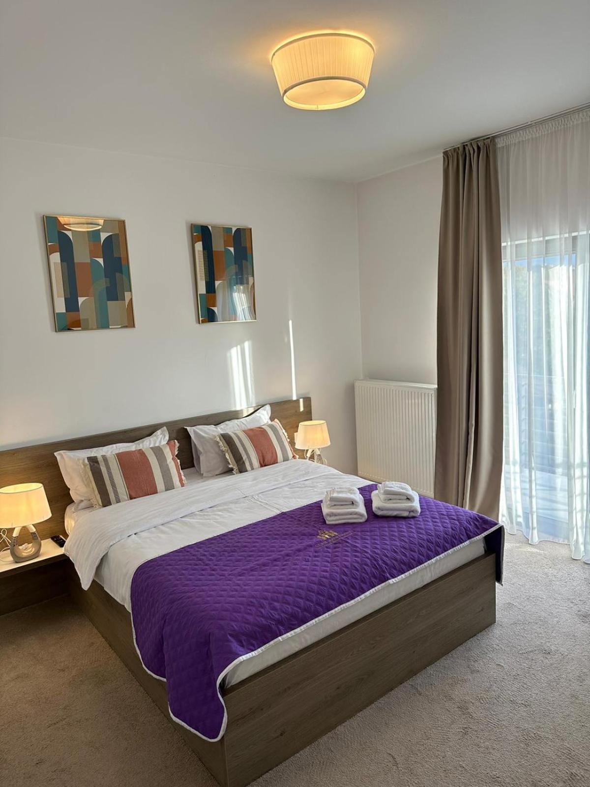 Luxury Glam Apartments & Studios Near Coresi Mall Braşov Eksteriør bilde