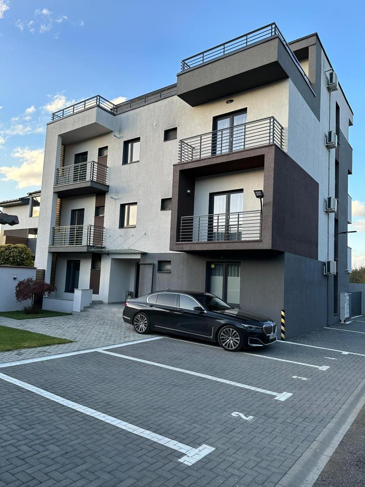 Luxury Glam Apartments & Studios Near Coresi Mall Braşov Eksteriør bilde
