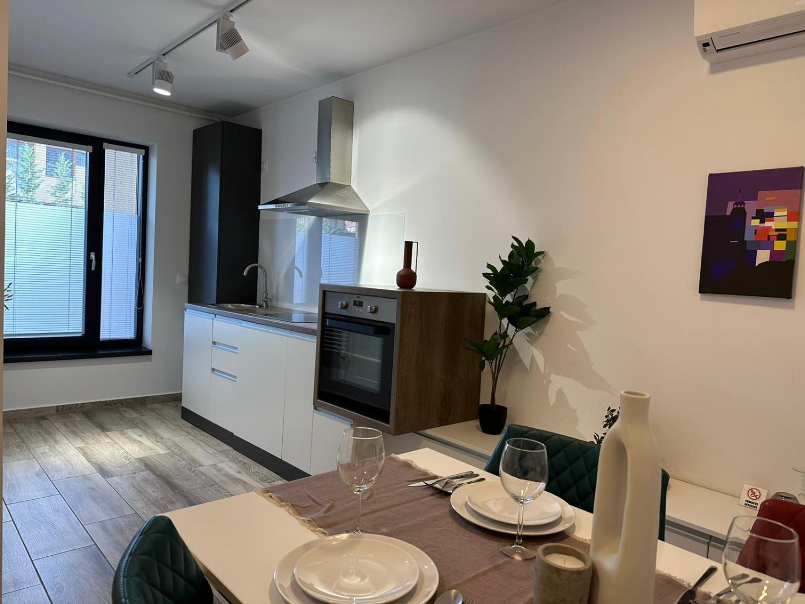 Luxury Glam Apartments & Studios Near Coresi Mall Braşov Eksteriør bilde